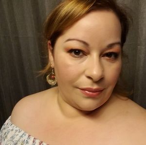 Meet your Posher, Anabel